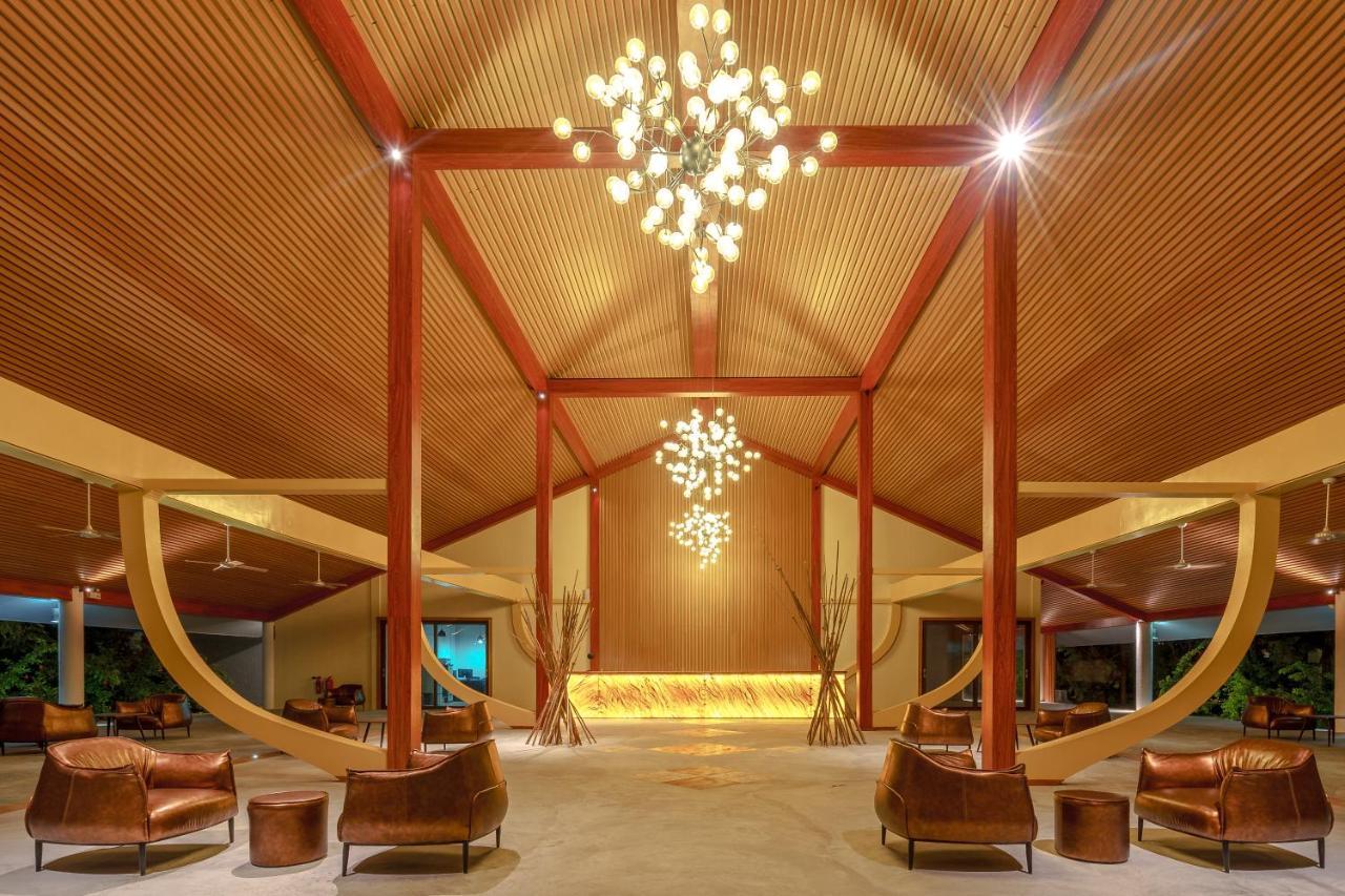拉哈度假村 Fonadhoo 外观 照片