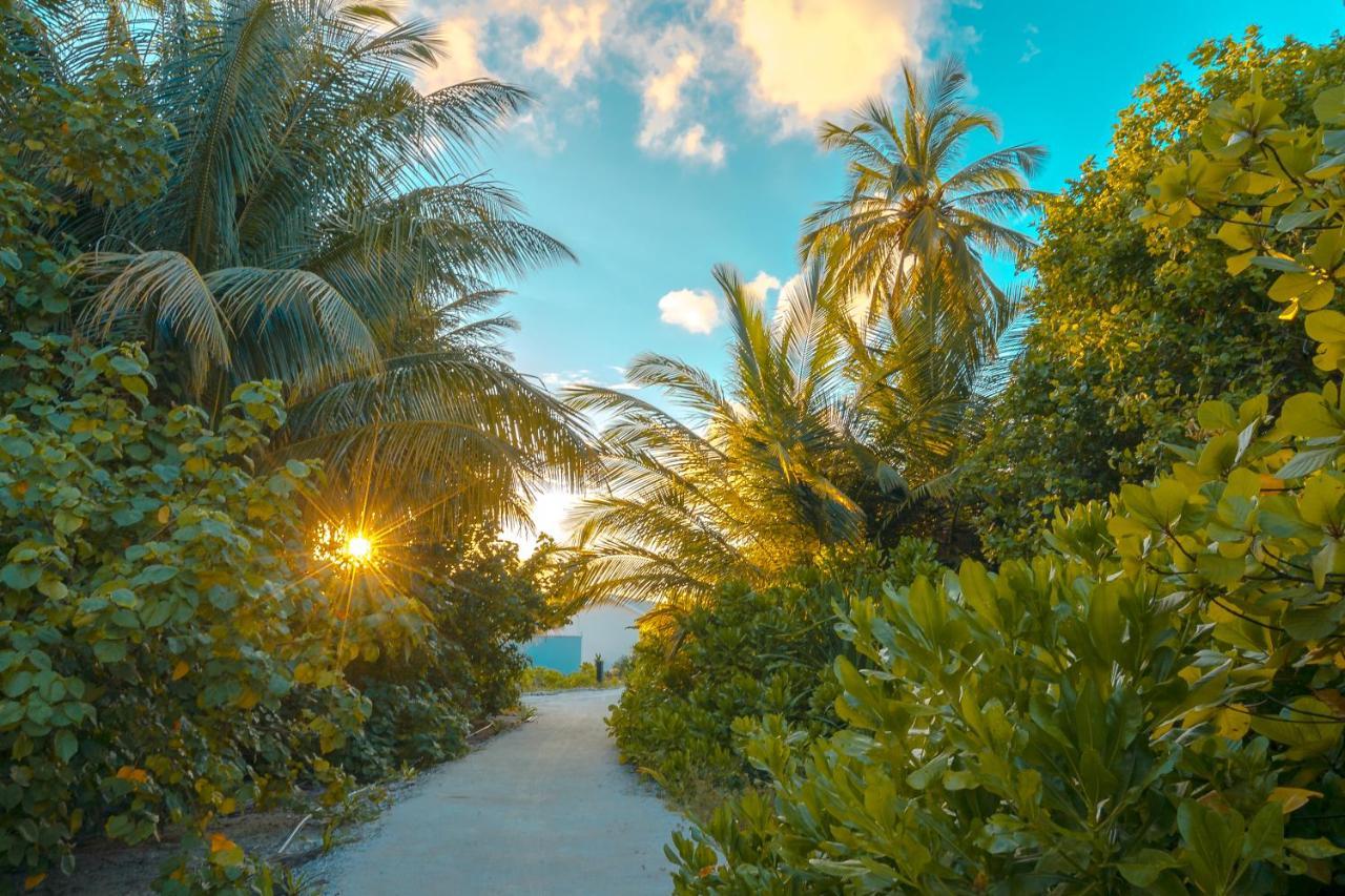 拉哈度假村 Fonadhoo 外观 照片
